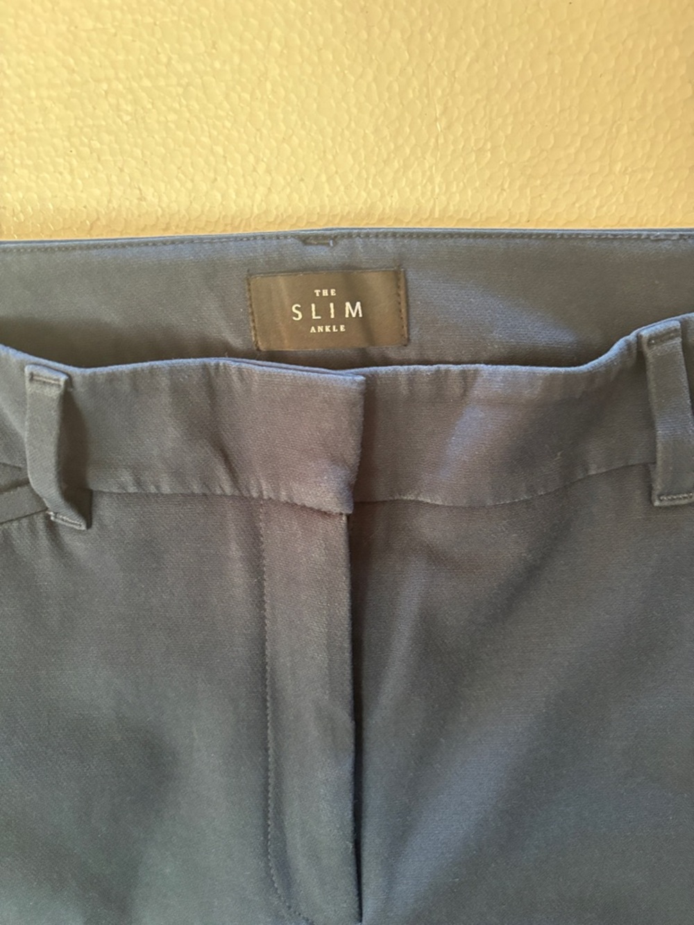 White House Black Market Navy Cropped Slim Ankle Pants - Picture 2 of 4